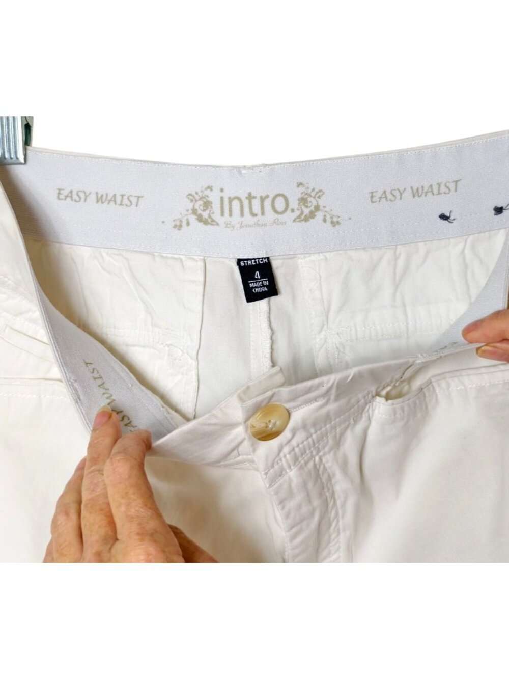 Jonathan Ross Womens 4 Bermuda Shorts White Stretch Easy Tummy Control Casual - Picture 3 of 7